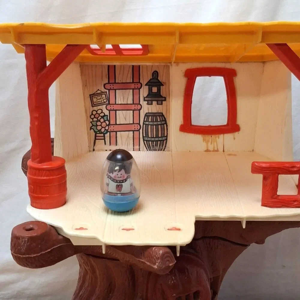 Vintage 1974 Hasbro Weebles Wobble Treehouse Playset 1 Person Included READ